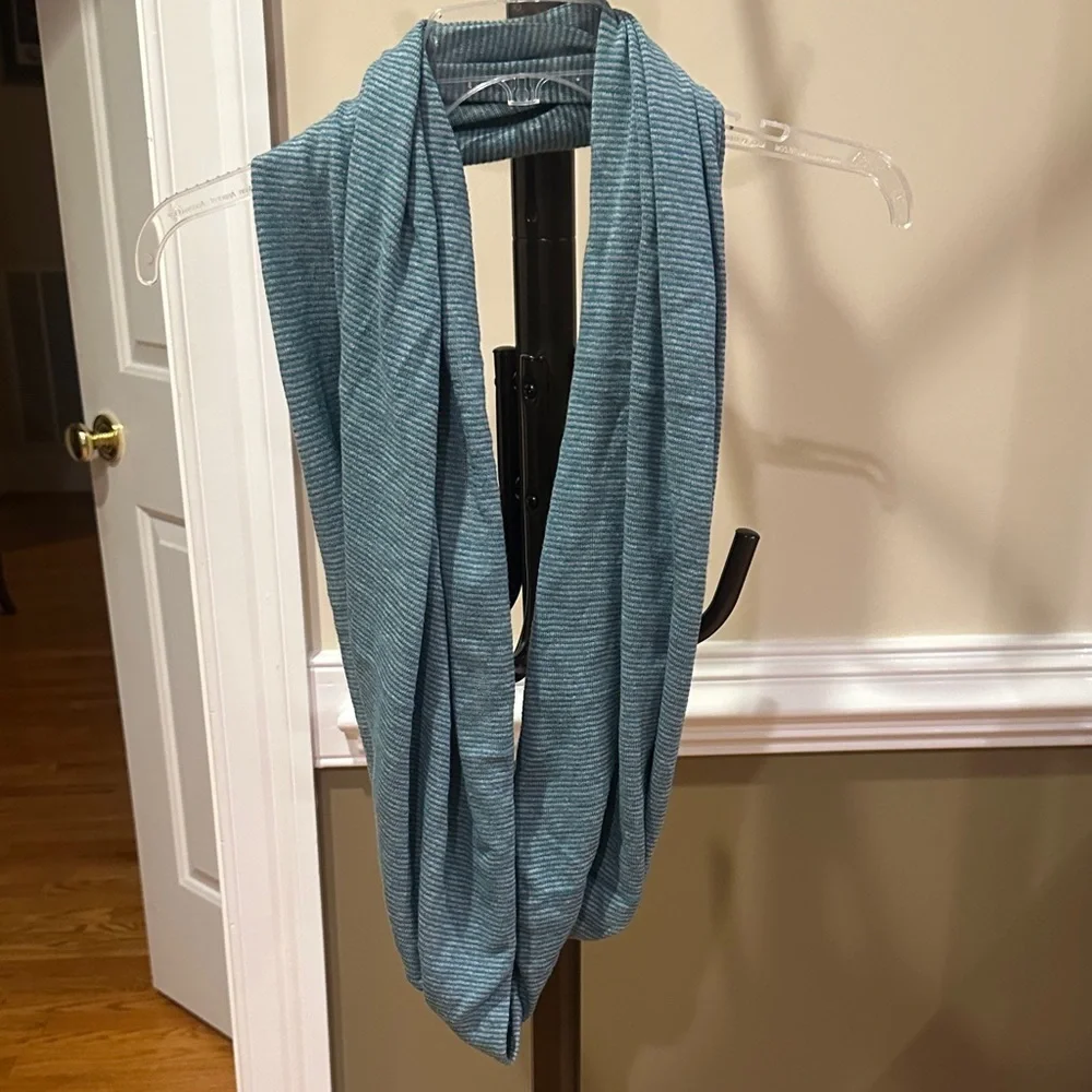 Blue Infinity Scarf